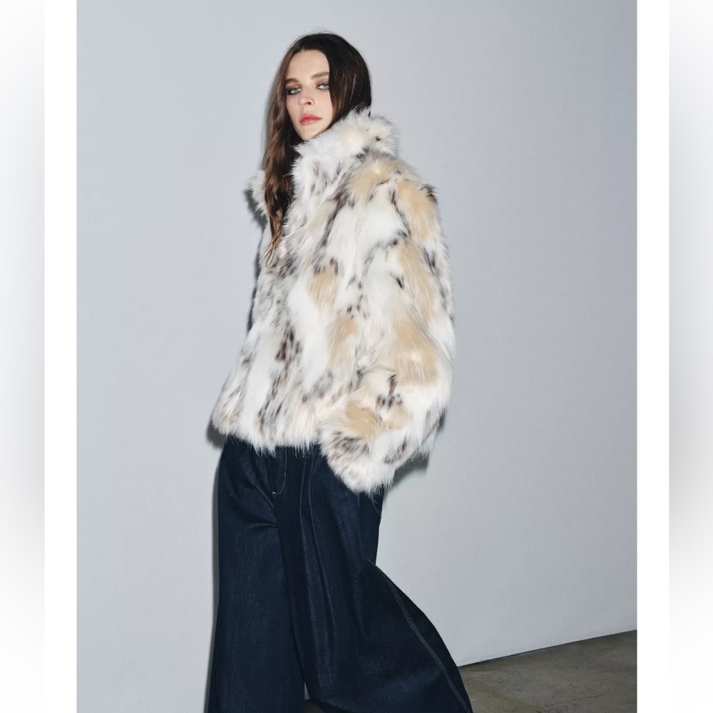 ZW Collection ZARA Women's Faux Fur Jacket - Cream Ecru and Black XS NEW